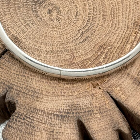 1980s TAHE Native American Navajo Sterling Silver Bangle Bracelet Curved Stamps - Picture 6 of 7